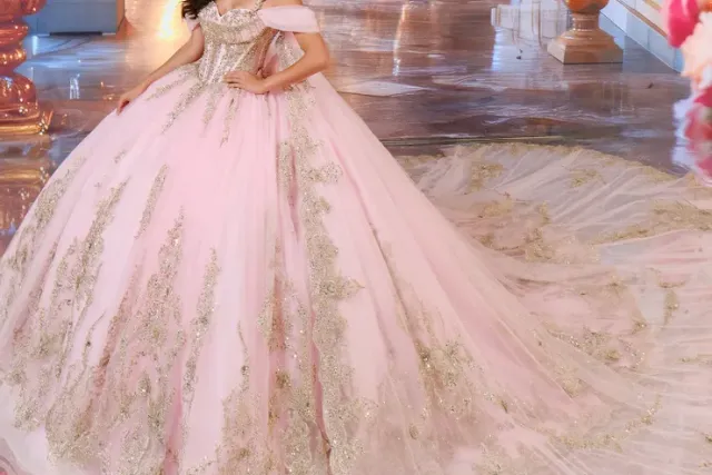 alborada quince dress