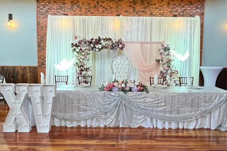 bella luna hall chicago head table
