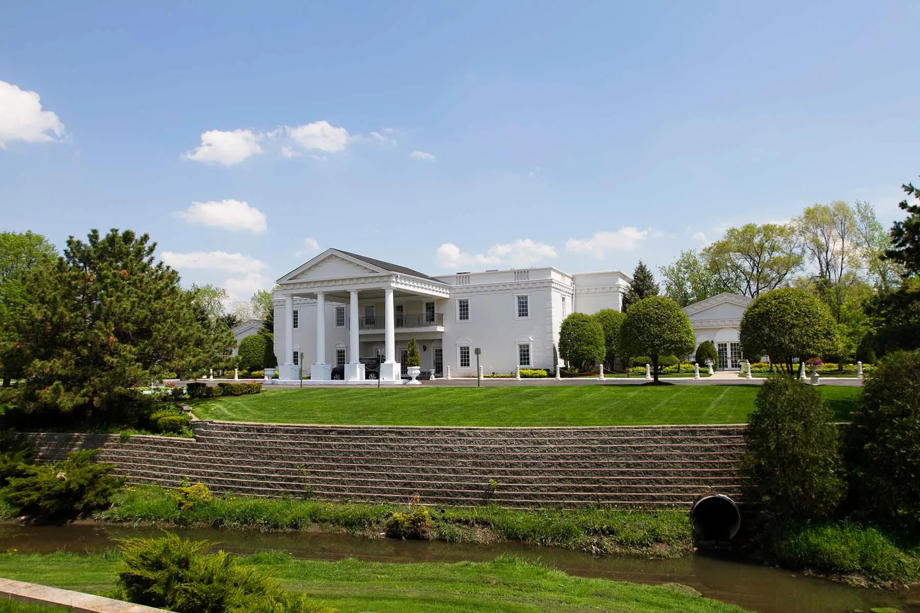 Beau Chateau Banquets Illinois