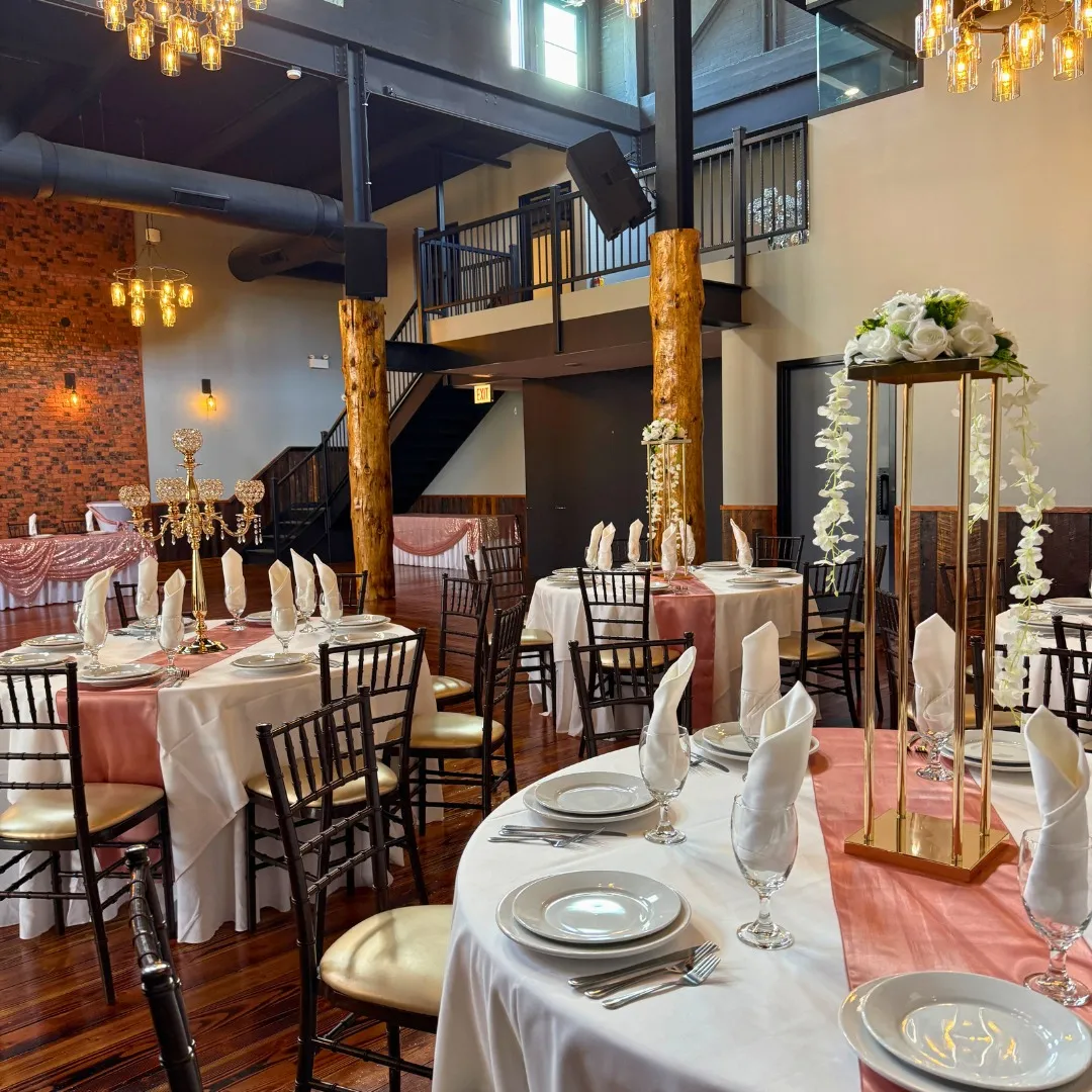 bella luna hall chicago