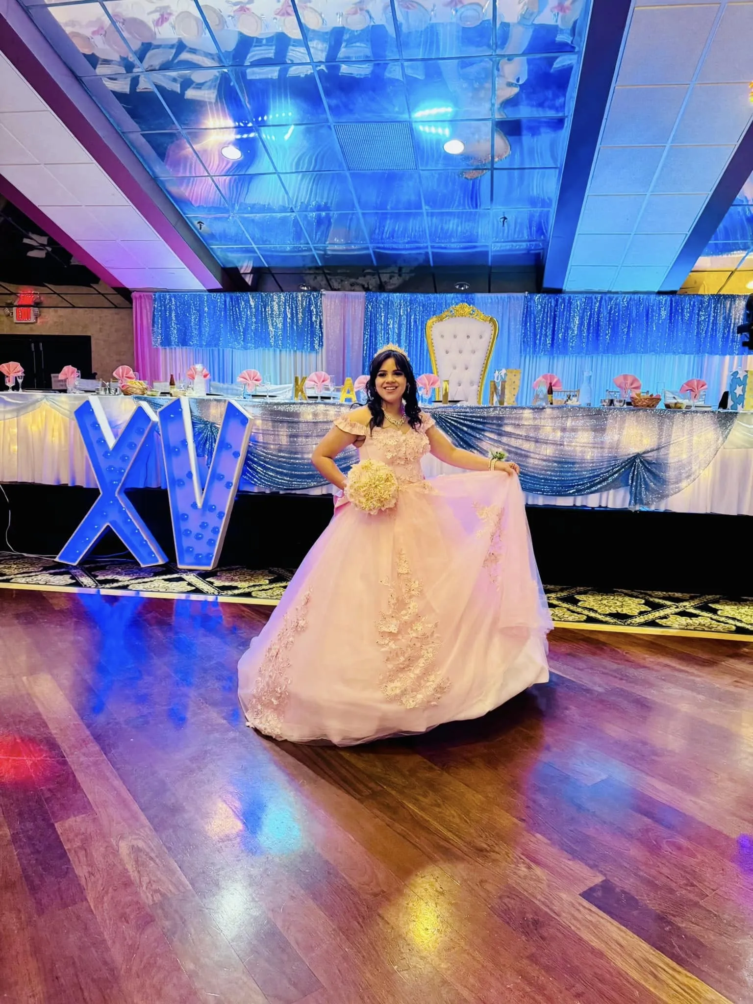 martinique banquets quinceaneras burbank illinois