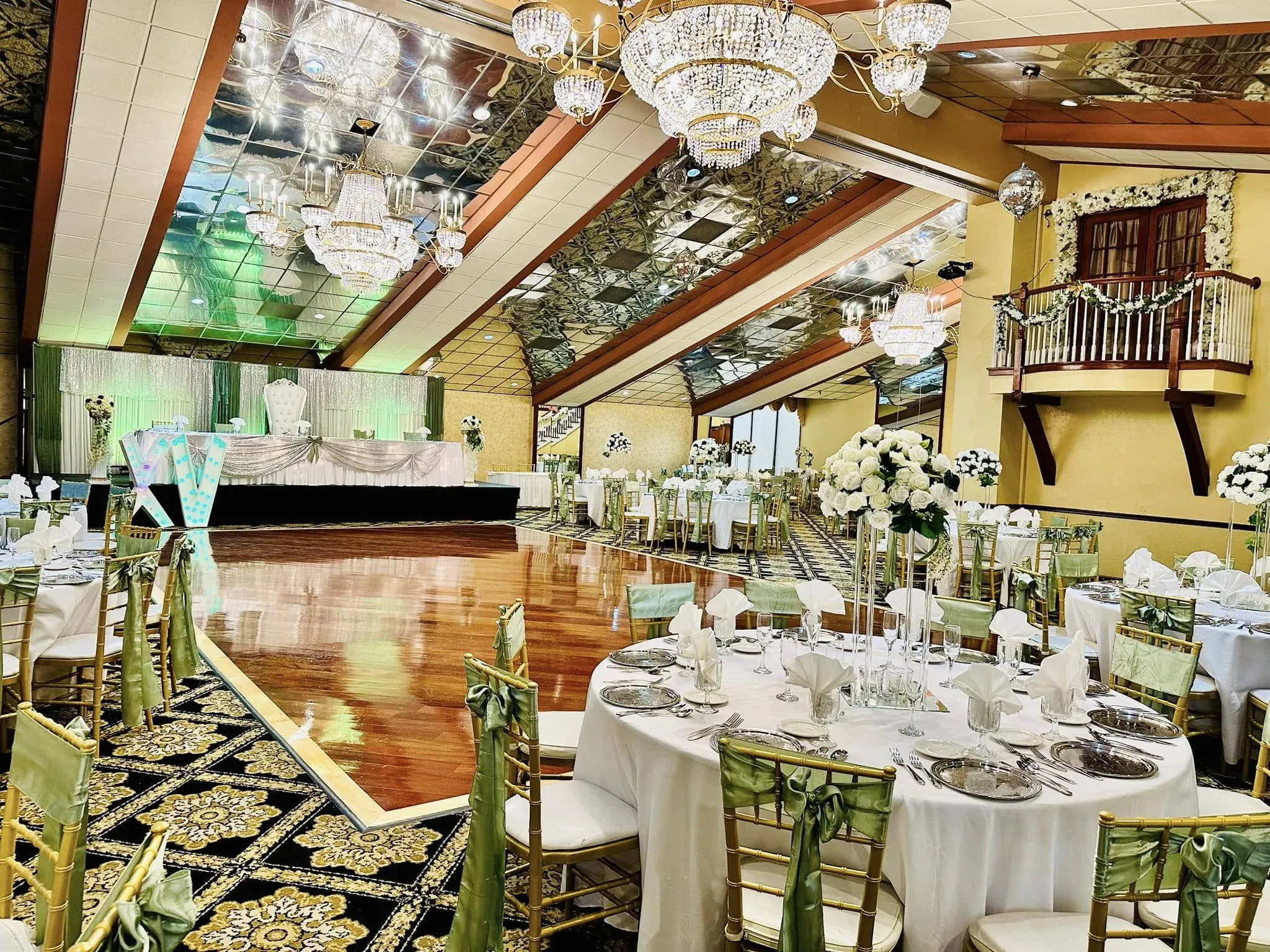 martinique banquets quinceaneras burbank illinois